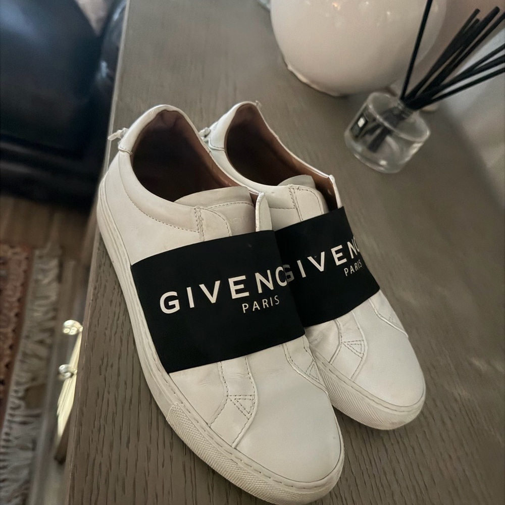 Givenchy White and Black Men's Sneakers